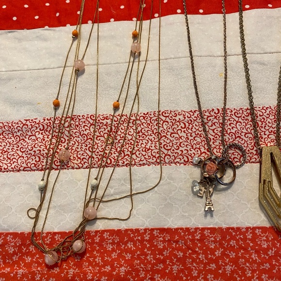 Long necklaces - Picture 2 of 4